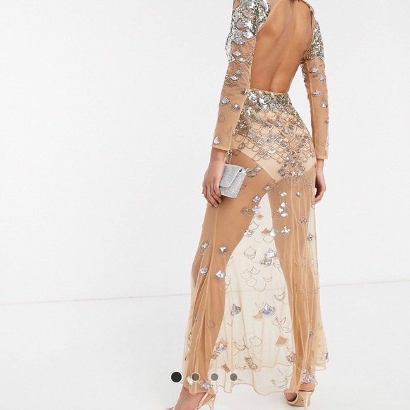 Women’s Dress - Picture 2 of 2